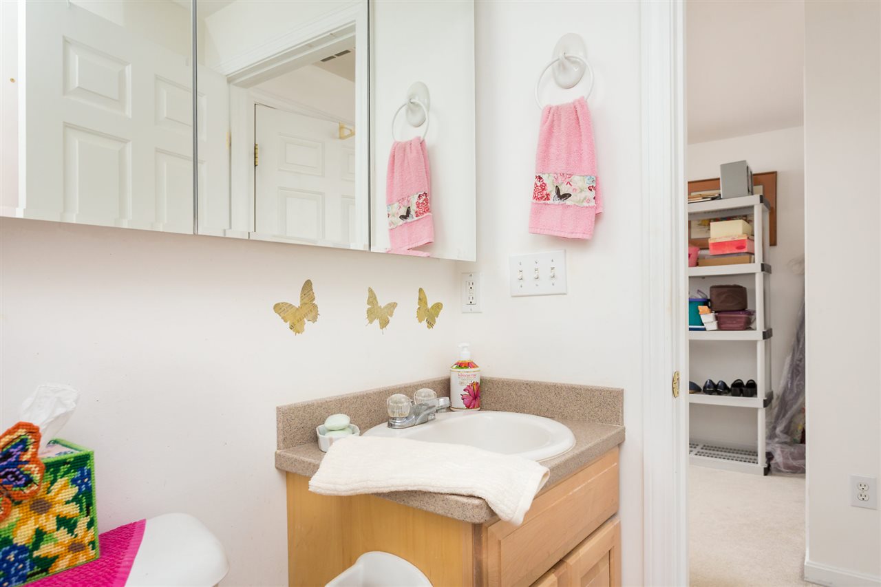 105 Winnacunnet Road, Unit 8 Hampton, NH 03842 - Photo 21 of 27