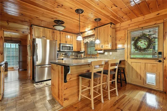 $600,000 | 59 Bear Track Trail, Morganton, GA 30560