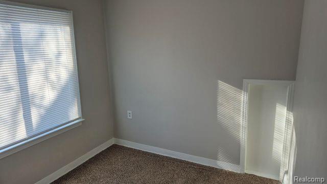 1419 Fox Street, Unit UPPR Ferndale, MI 48220 - Photo 9 of 12 10.jpg