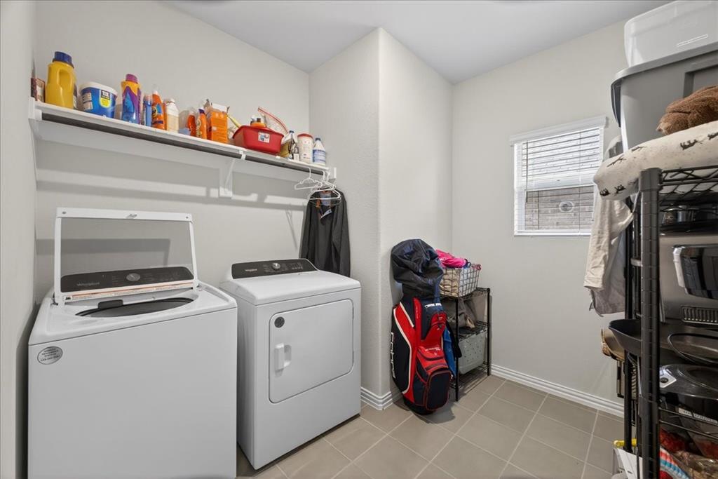 6717 Iron Oak Road Crowley, TX 76036 - Photo 7 of 28