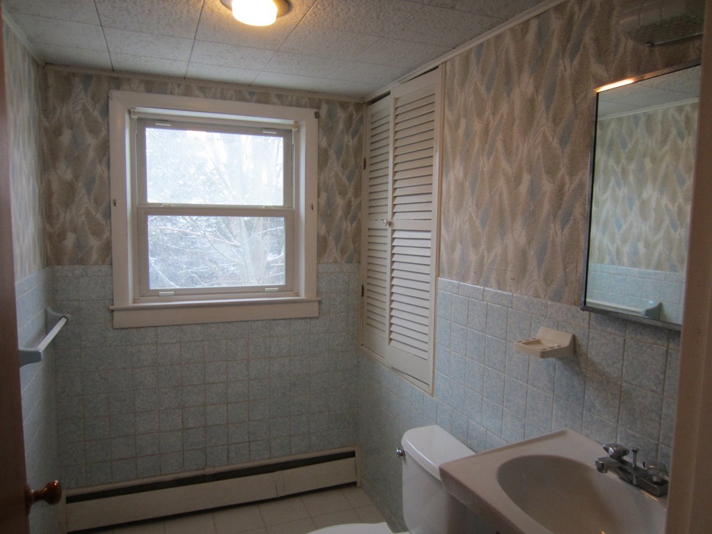 30 MacArthur Road Beverly, MA 01915 - Photo 11 of 12 Gallery Image 11