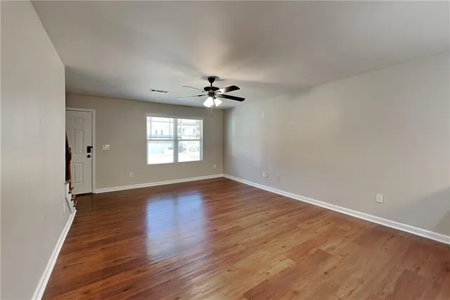 $2,275 | 4826 Clarkstone Drive, Flowery Branch, GA 30542