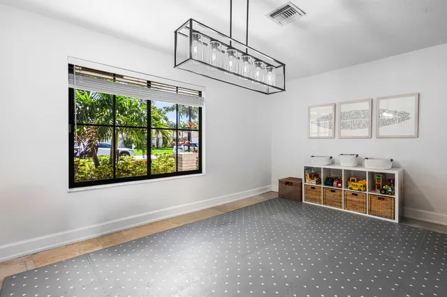 $999,999 | 1948 Southwest 36th Avenue, Delray Beach, FL 33445