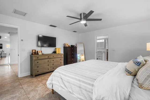 $999,999 | 1948 Southwest 36th Avenue, Delray Beach, FL 33445