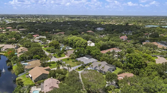 $999,999 | 1948 Southwest 36th Avenue, Delray Beach, FL 33445