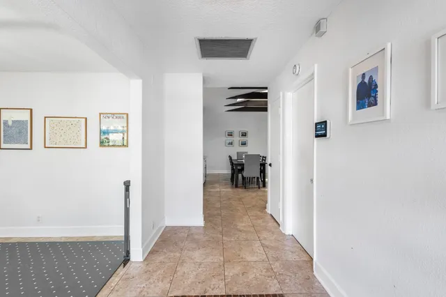 $999,999 | 1948 Southwest 36th Avenue, Delray Beach, FL 33445