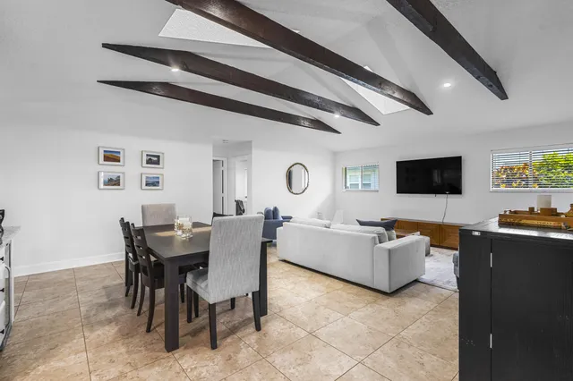 $999,999 | 1948 Southwest 36th Avenue, Delray Beach, FL 33445