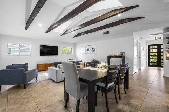 $999,999 | 1948 Southwest 36th Avenue, Delray Beach, FL 33445