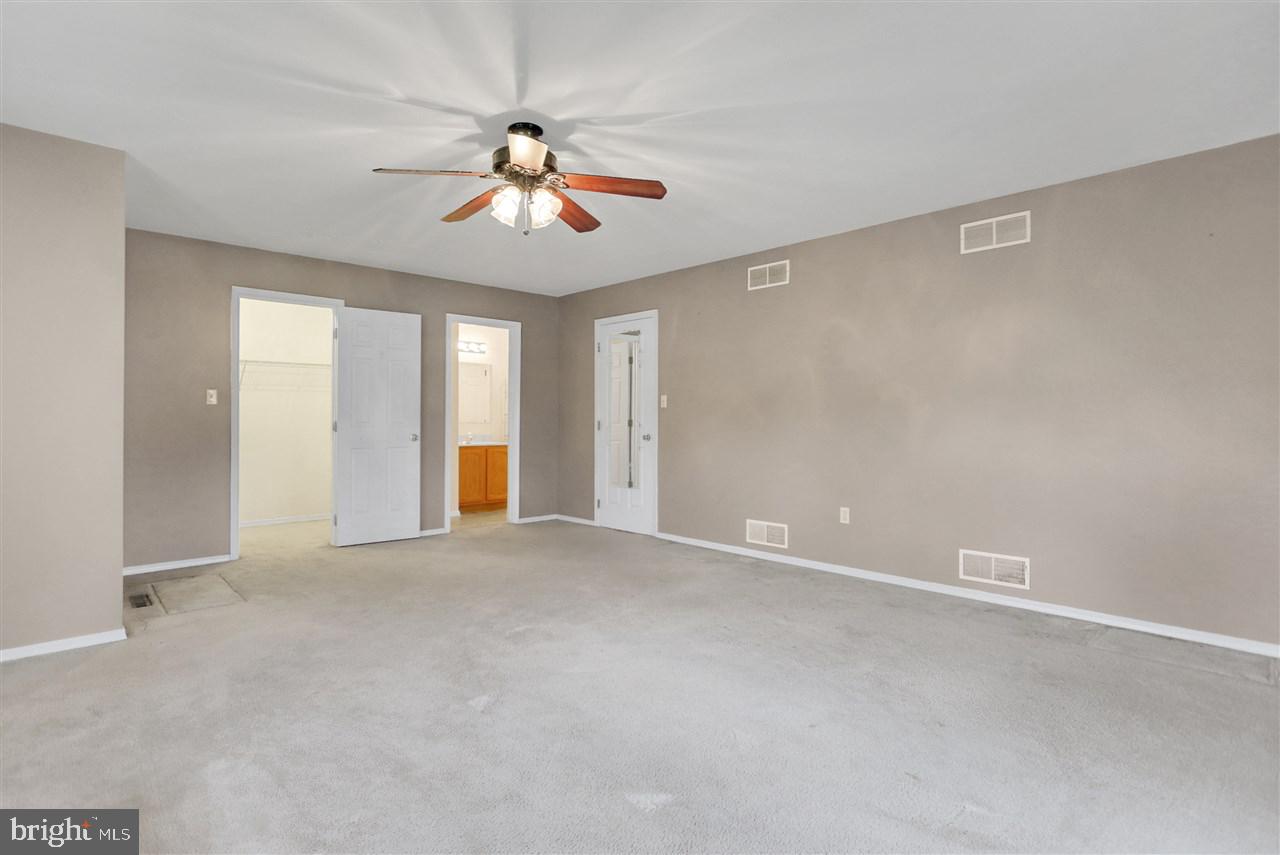 1958 Deer Path Road Harrisburg, PA 17110 - Photo 14 of 25 Gallery Image 14