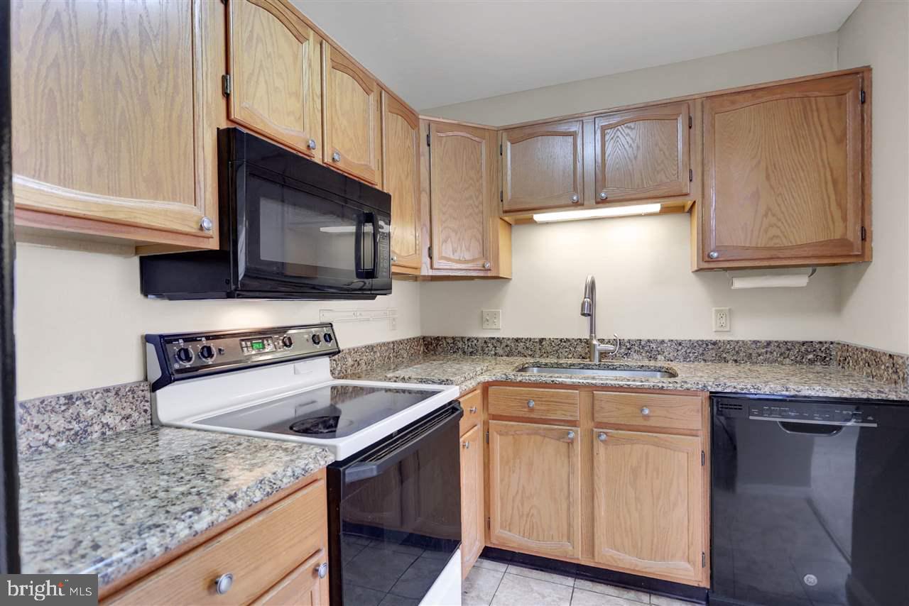 1958 Deer Path Road Harrisburg, PA 17110 - Photo 2 of 25 Gallery Image 2