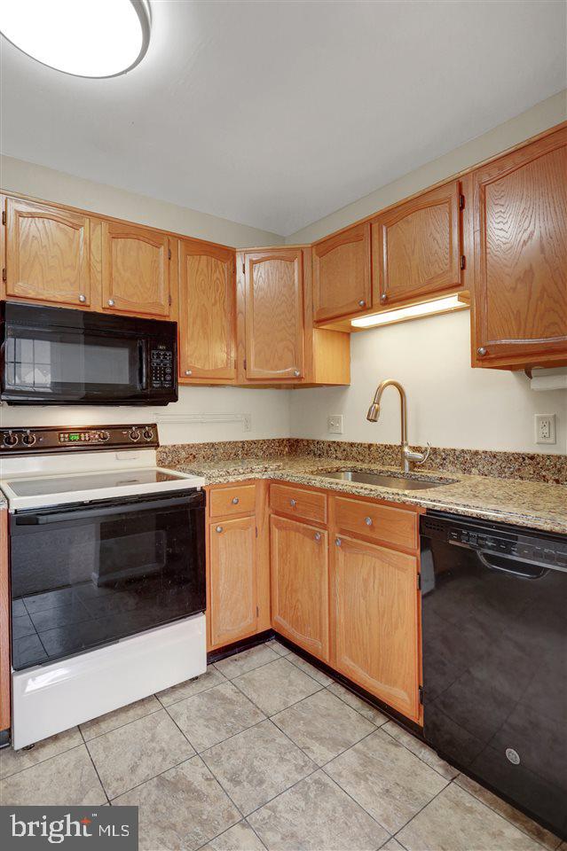 1958 Deer Path Road Harrisburg, PA 17110 - Photo 3 of 25 Gallery Image 3