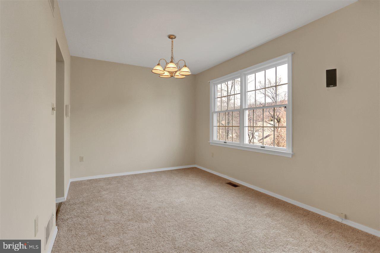 1958 Deer Path Road Harrisburg, PA 17110 - Photo 9 of 25 Gallery Image 9