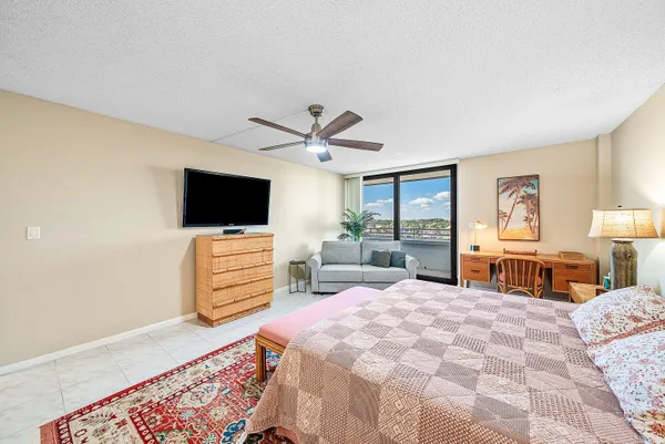 $1,350,000 | 3450 South Ocean Boulevard, Unit 803, Highland Beach, FL 33487