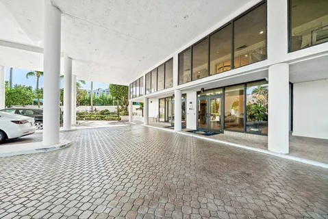 $1,350,000 | 3450 South Ocean Boulevard, Unit 803, Highland Beach, FL 33487