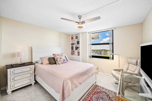 $1,350,000 | 3450 South Ocean Boulevard, Unit 803, Highland Beach, FL 33487