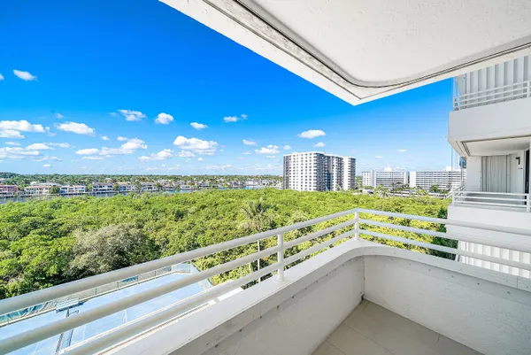 $1,350,000 | 3450 South Ocean Boulevard, Unit 803, Highland Beach, FL 33487