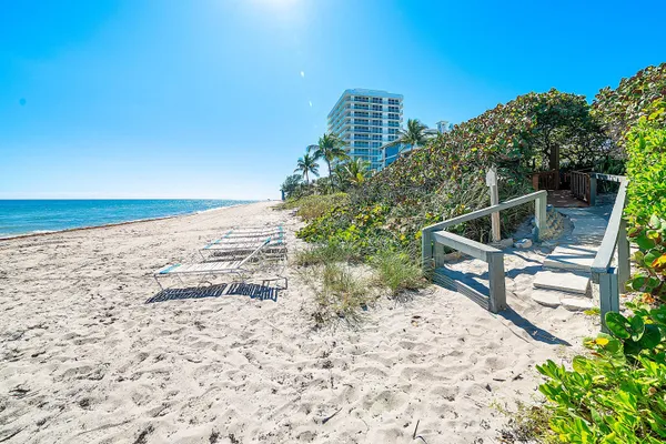 $1,350,000 | 3450 South Ocean Boulevard, Unit 803, Highland Beach, FL 33487