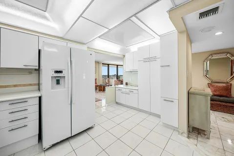 $1,350,000 | 3450 South Ocean Boulevard, Unit 803, Highland Beach, FL 33487