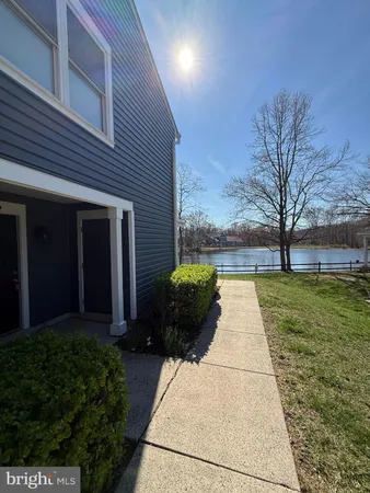 $1,800 | 5866 Orchard Hill Court, Unit 5866, Clifton, VA 20124