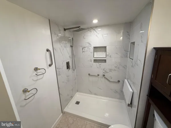 $1,800 | 5866 Orchard Hill Court, Unit 5866, Clifton, VA 20124