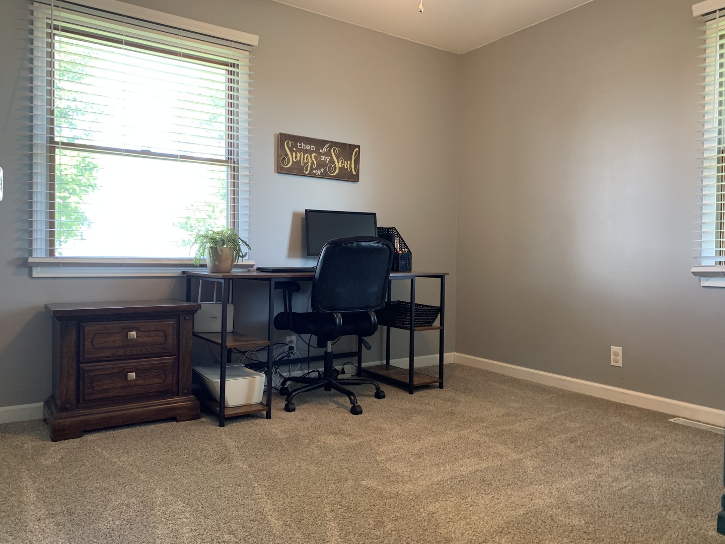 29060 Moose Range Road Sycamore, IL 60178 - Photo 13 of 28 a workspace with furniture and a window
