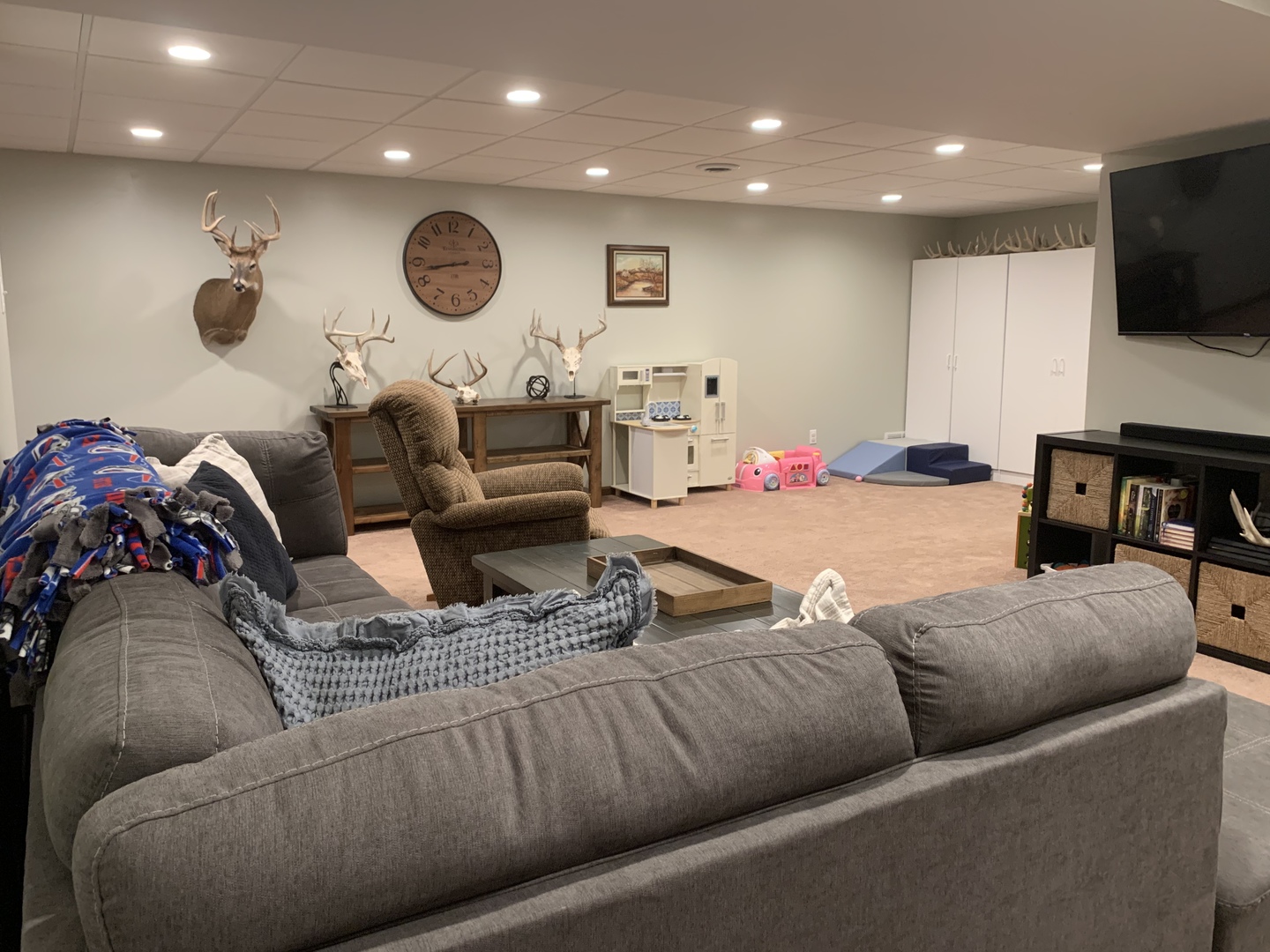 29060 Moose Range Road Sycamore, IL 60178 - Photo 18 of 28 a living room with furniture kitchen view and a large window