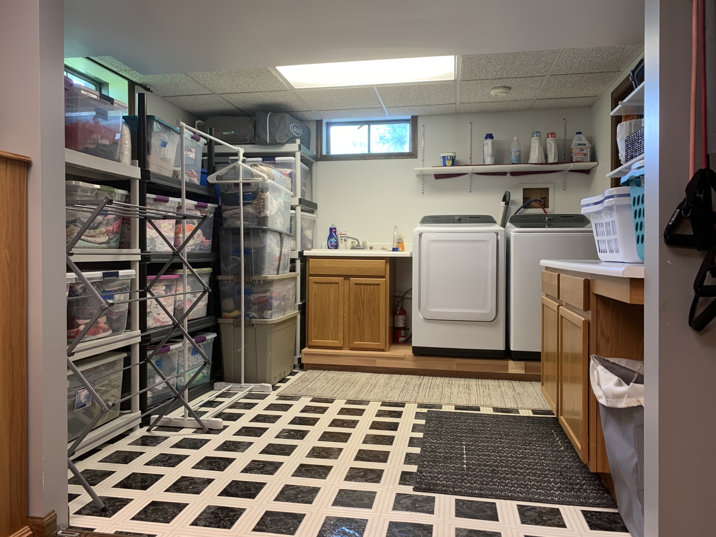 29060 Moose Range Road Sycamore, IL 60178 - Photo 21 of 28 a kitchen with a refrigerator and a stove