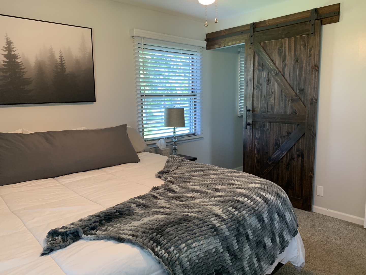 29060 Moose Range Road Sycamore, IL 60178 - Photo 8 of 28 a bedroom with a bed and a window