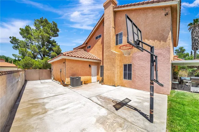 $699,900 | 39884 Golfers Drive, Palmdale, CA 93551