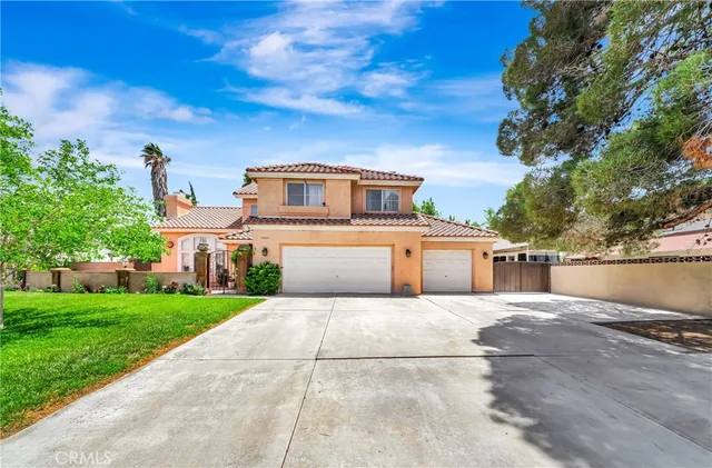 $699,900 | 39884 Golfers Drive, Palmdale, CA 93551