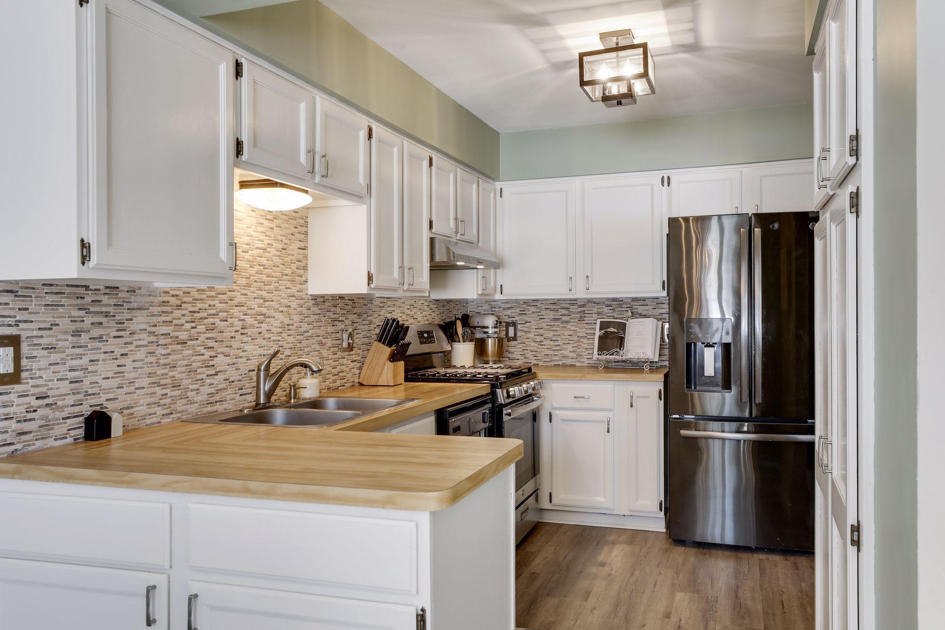 4658 Ridge Cliff Drive Eagan, MN 55122 - Photo 12 of 36 Gallery Image 12