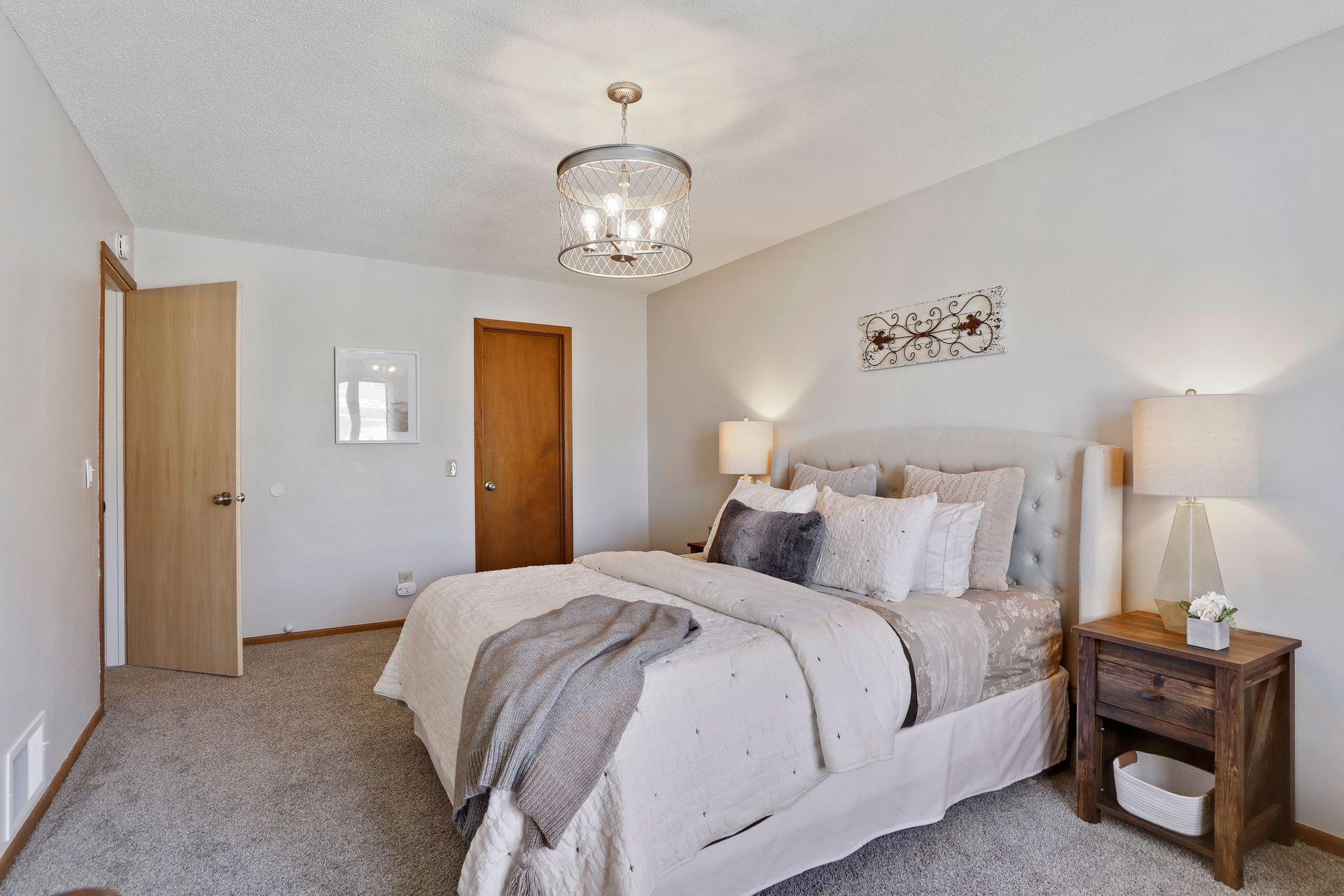 4658 Ridge Cliff Drive Eagan, MN 55122 - Photo 16 of 36 Gallery Image 16