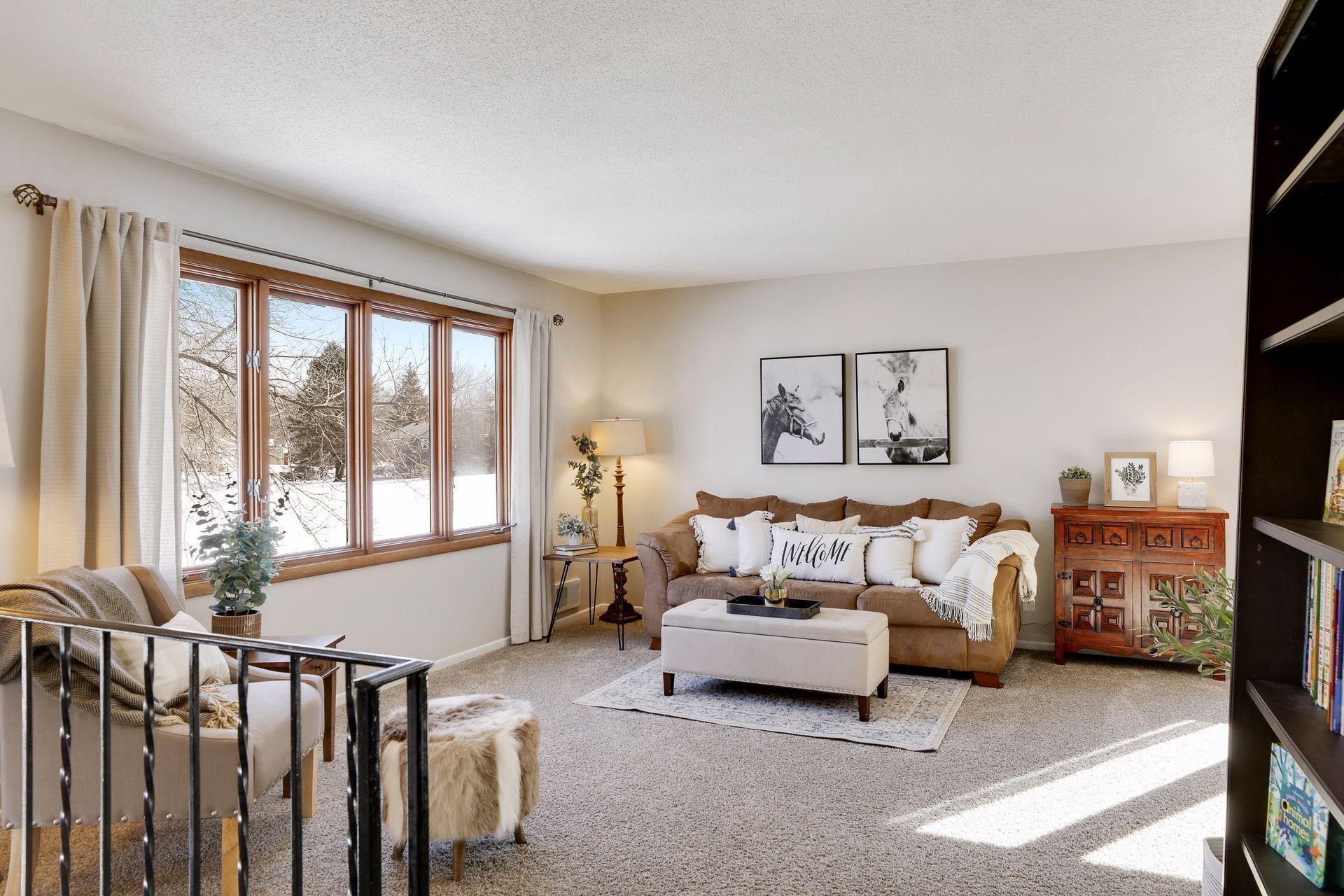 4658 Ridge Cliff Drive Eagan, MN 55122 - Photo 6 of 36 Gallery Image 6