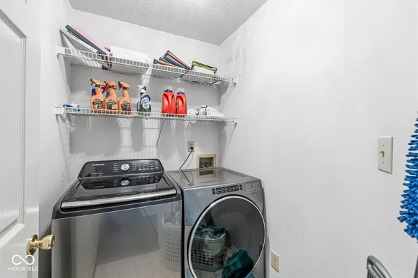 $239,900 | 1274 Arlington Drive, Greenfield, IN 46140