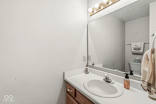 $239,900 | 1274 Arlington Drive, Greenfield, IN 46140