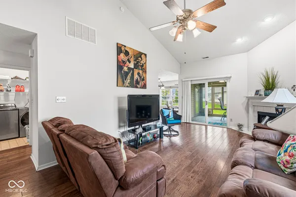 $239,900 | 1274 Arlington Drive, Greenfield, IN 46140