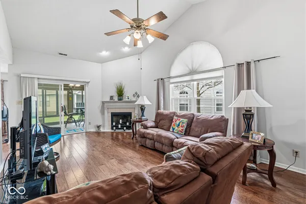 $239,900 | 1274 Arlington Drive, Greenfield, IN 46140