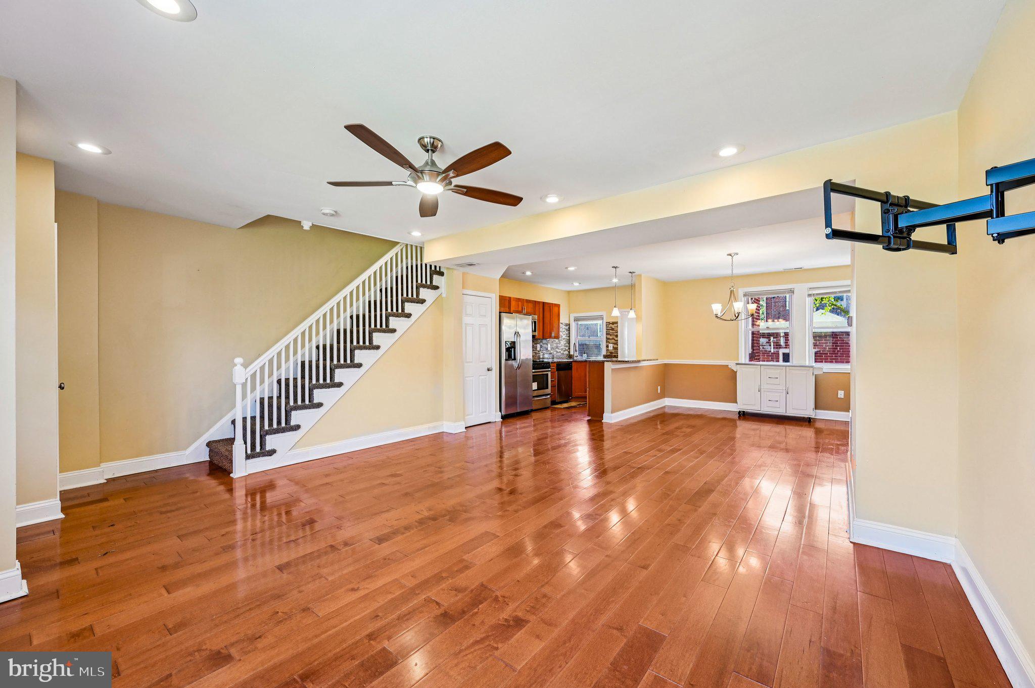 1625 Ralworth Road Baltimore, MD 21218 - Photo 2 of 30