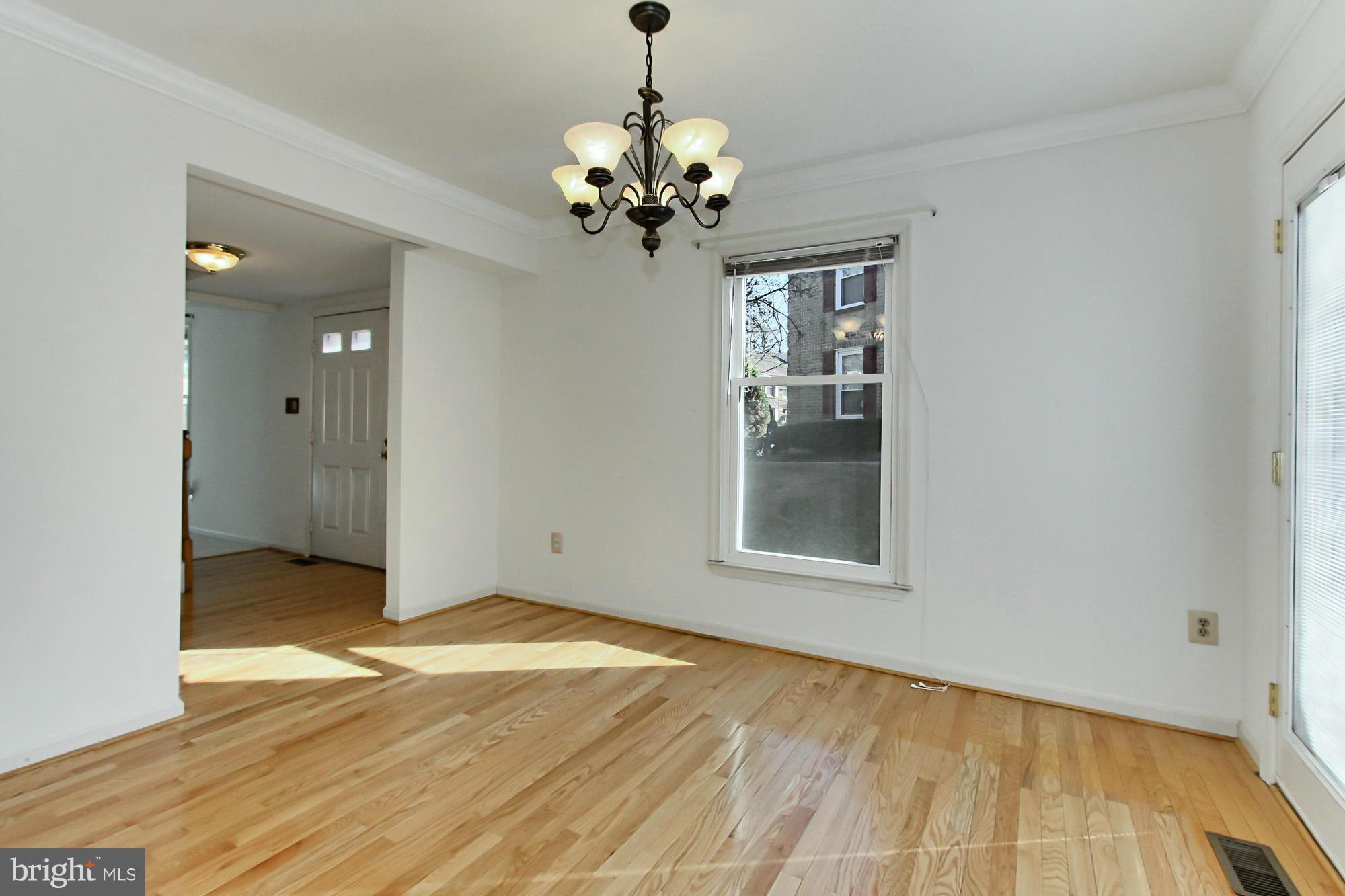 6262 Rathlin Drive Springfield, VA 22152 - Photo 12 of 28 Dining Room