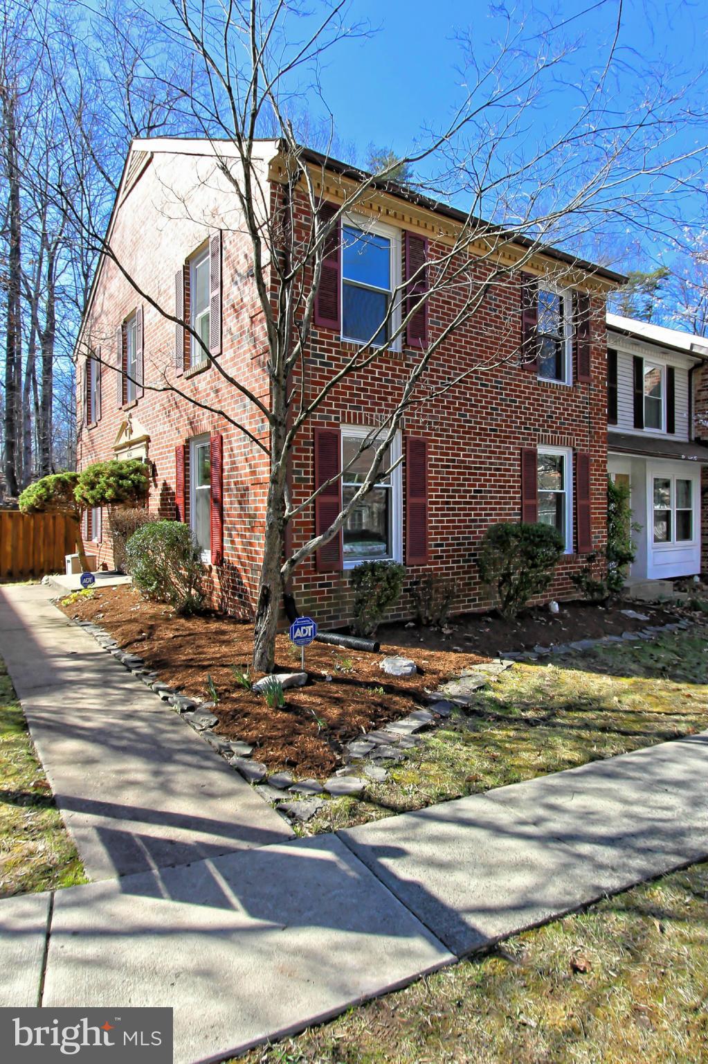 6262 Rathlin Drive Springfield, VA 22152 - Photo 26 of 28 Exterior (Front)