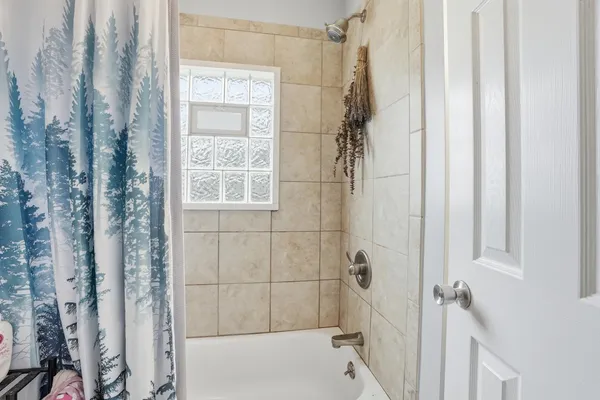 $239,000 | 2623 Hart Road, Highland, IN 46322