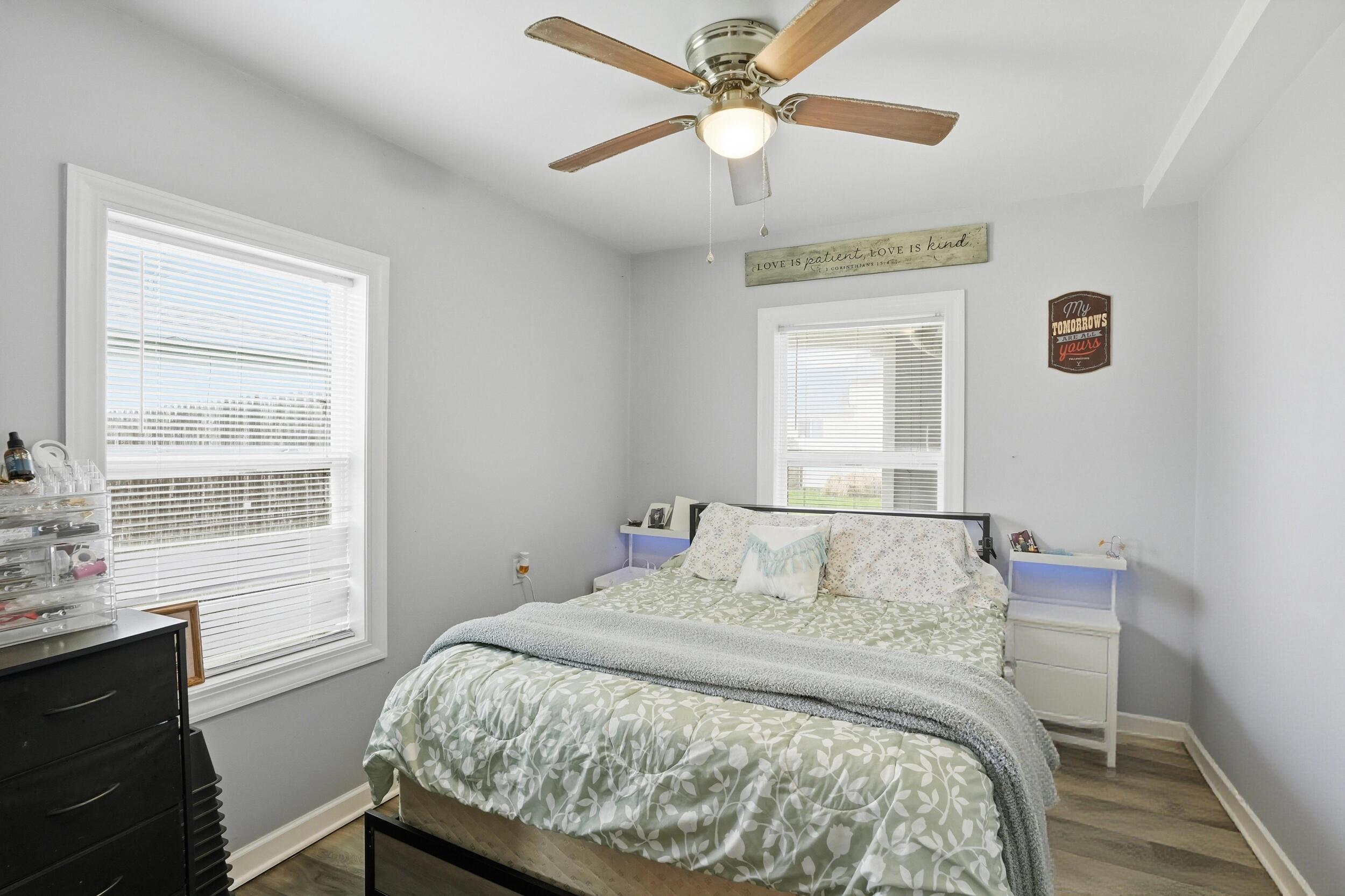 2623 Hart Road Highland, IN 46322 - Photo 9 of 12 2500x1667