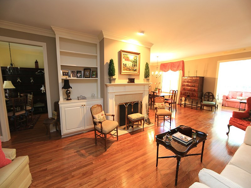 1313 Canfield Court Raleigh, NC 27608 - Photo 11 of 23 Photo 11