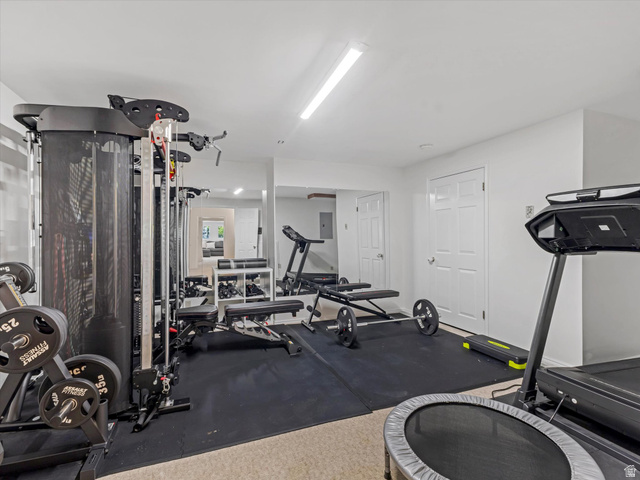 8318 Ridge Point Road Sandy, UT 84093 - Photo 41 of 46