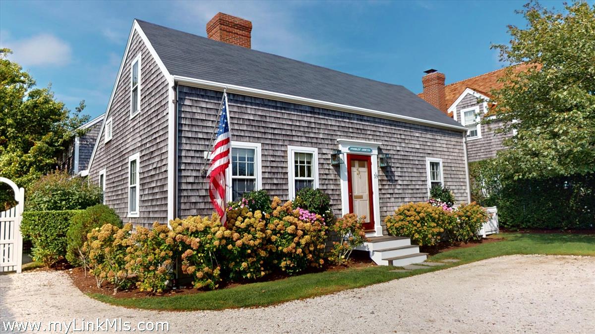 39 A Milk Street Nantucket, MA 02554 - Photo 1 of 56