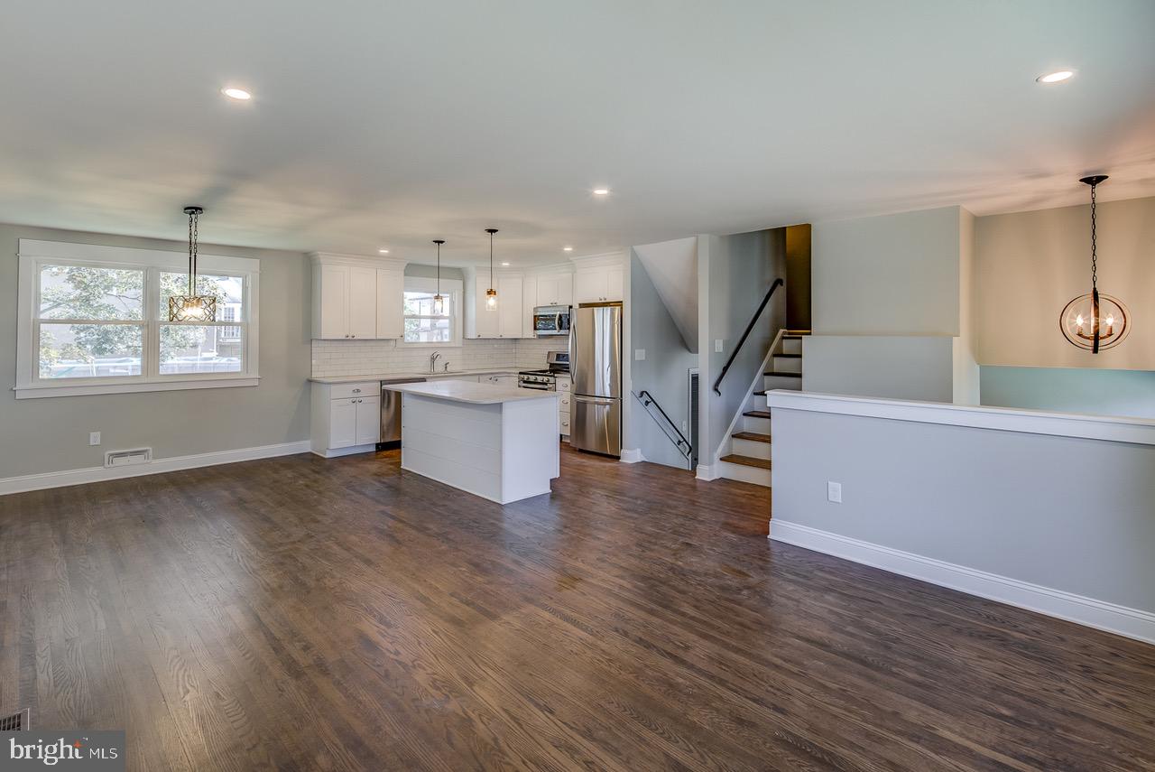 16 Sunnybrook Road Stratford, NJ 08084 - Photo 3 of 22
