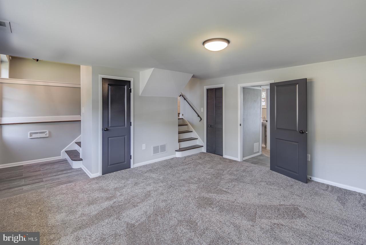 16 Sunnybrook Road Stratford, NJ 08084 - Photo 8 of 22
