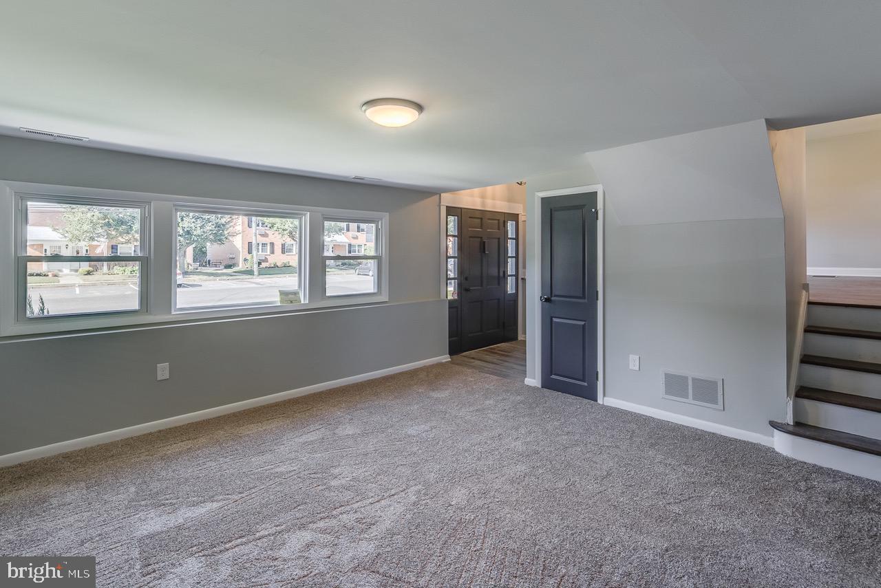 16 Sunnybrook Road Stratford, NJ 08084 - Photo 9 of 22