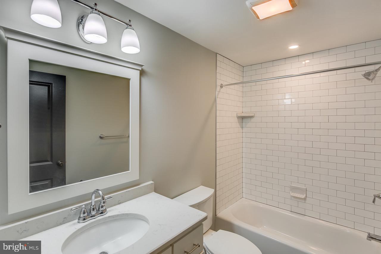16 Sunnybrook Road Stratford, NJ 08084 - Photo 10 of 22