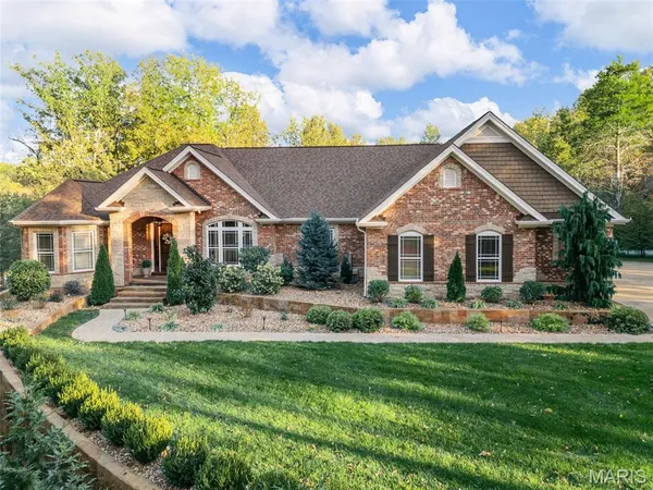 $1,249,900 | 740 Crown Pointe Farms, Defiance, MO 63341